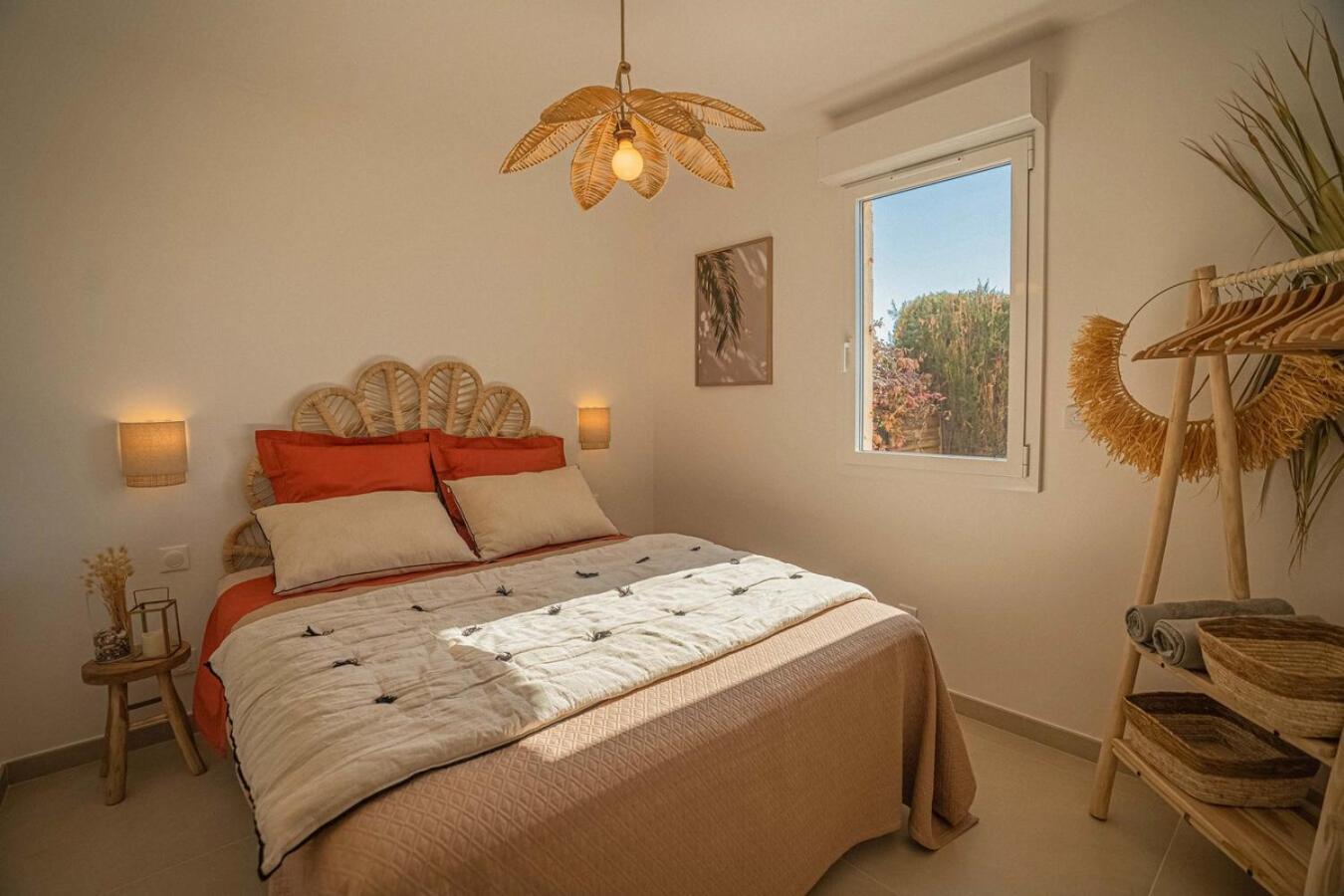 Logement Vue Mer Splendide - Situe A 50 Metres Du Bord De Mer Et 2 Minutes Des Plages - Bandolina Bagian luar foto